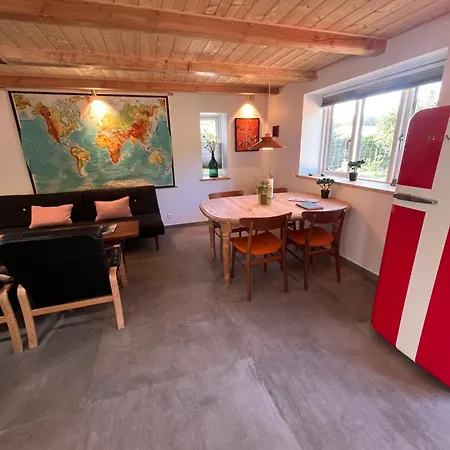 Vakantiehuis Gaestehus Rutsker Gamle Telefoncentral